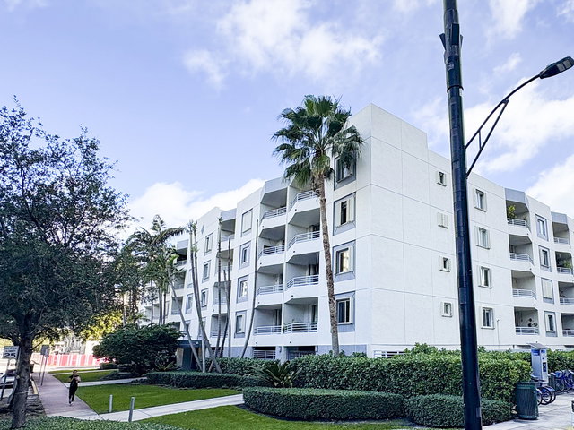 The Sails Condo photo 2